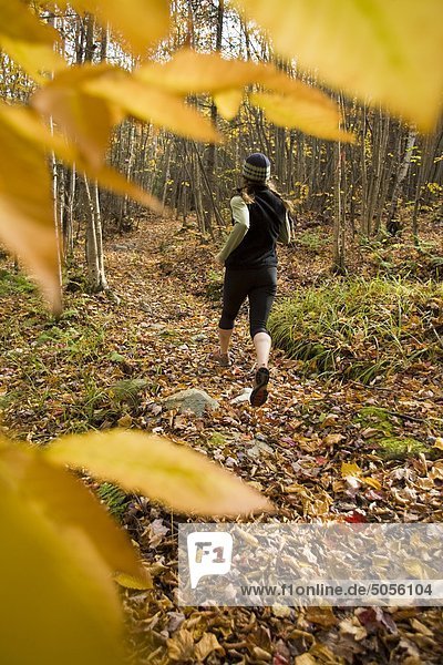 Eine Frau Trail-Läufer in Sherbrooke  Québec