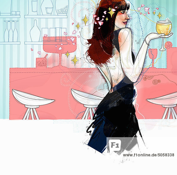 Glamouröse Frau trinkt Cocktail in einer Bar