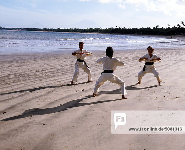 Bali  Silat: Kampfkunst praktiziert in Indonesien und Malaysia