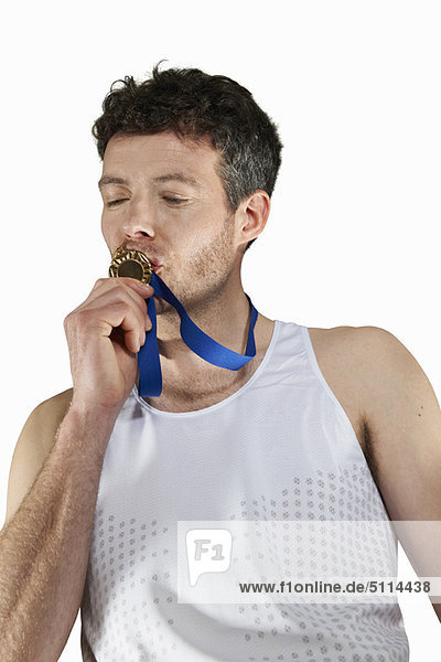 Mann  küssen  rennen  Fahrgestell  Medaille