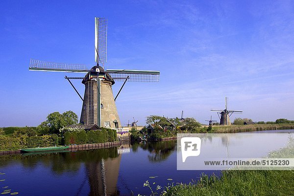 Europe  Netherlands  South Netherlands  Kinderdijk  windmills