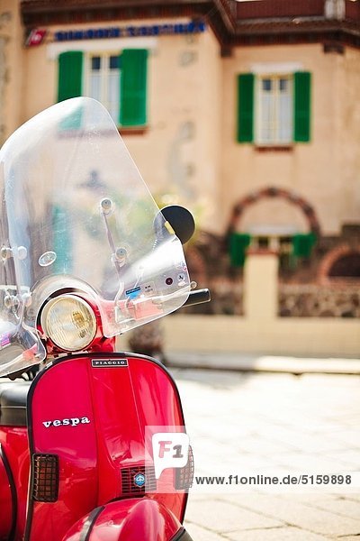 Stadt parken Mofa Roller Italien alt Sardinien