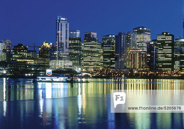 Vancouver Kanada Skyline bei Nacht