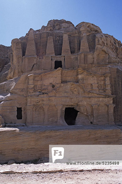 Mittlerer Osten  Jordanien  Petra  Außenansicht Obeliskengrab