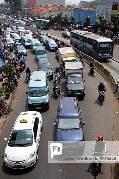 Jakarta  Hauptstadt  über  Omnibus  Ansicht  Südostasien  Indonesien  Marmelade  Java  zerteilt  Straßenverkehr