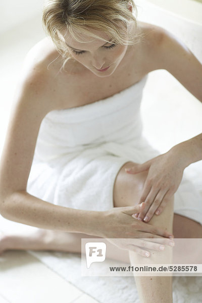 Frau Landschaft Badezimmer feuchtigkeitsspendend