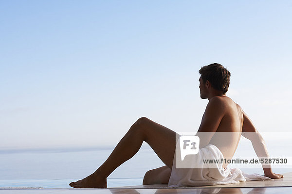 Mann Landschaft sonnenbaden sonnen Attraktivität