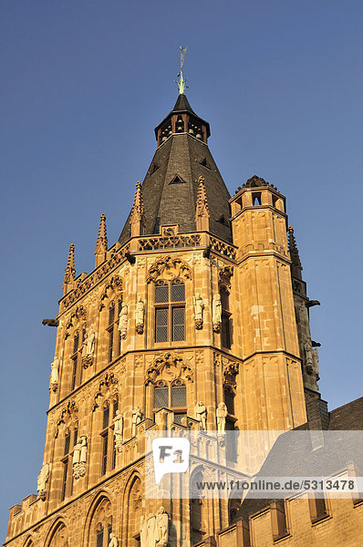 Kölner Rathaus  Rathausturm  Köln  Nordrhein-Westfalen  Deutschland  Europa  ÖffentlicherGrund