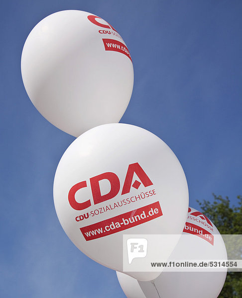 Luftballons  Aufschrift CDA  CDU Sozialausschüsse
