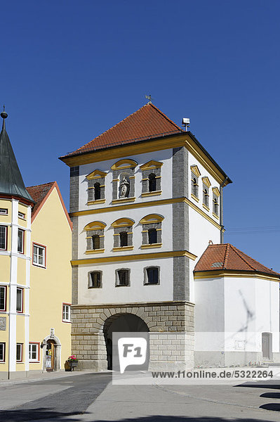 Torturm  ehemalige Zisterzienserabtei Kaisheim  Bayrisch Schwaben  Bayern  Deutschland  Europa