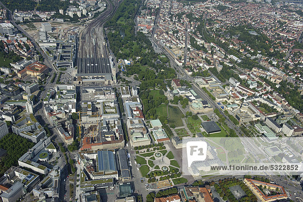 Luftbild  Stuttgarter Hauptbahnhof und die Gleisanlagen  die bei Stuttgart21 verschwinden sollen  Stuttgart  Baden-Württemberg  Deutschland  Europa