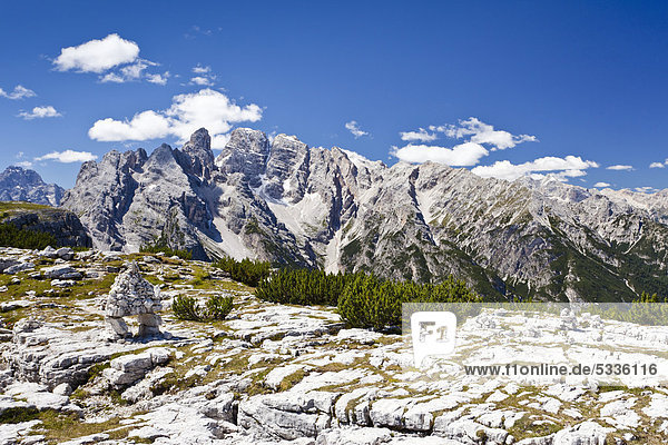 Blick vom Monte Piano im Hochpustertal  Dolomiten  Südtirol  Italien  Europa