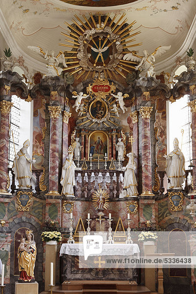 Hochaltar  Wallfahrtskirche St. Rasso in Untergammenried  Stadt Bad Wörishofen  Unterallgäu  Allgäu  Schwaben  Bayern  Deutschland  Europa