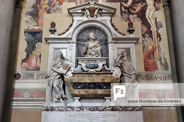 Galileo Galilei Ehrenmal in der Kirche Santa Croce  Florenz  Toskana  Italien  Europa