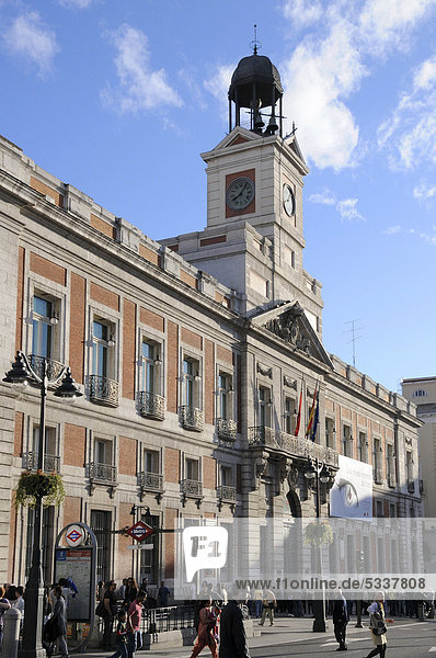 Casa de Correos  Plaza de la Puerta del Sol  Altstadt  Madrid  Spanien  Südeuropa