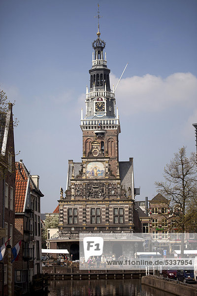 Turm der ehemaligen Waage  heute Holländisches Käsemuseum  Hollands Kaasmuseum  Alkmaar  Nordholland  Niederlande  Europa