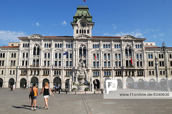 Italy  Friuli Venezia Giulia  Trieste  Unit‡ d'Italia Square  the City Hall and the 4 continents statue
