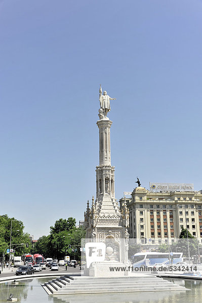 Kolumbus-Monument auf dem Plaza de ColÛn  Madrid  Spanien  Europa