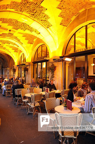 Carette Restaurant in the arcardes of Place des Vosges with cafÈs and museums  Jewish Marais quarter  Village St. Paul  Paris  France  Europe  PublicGround