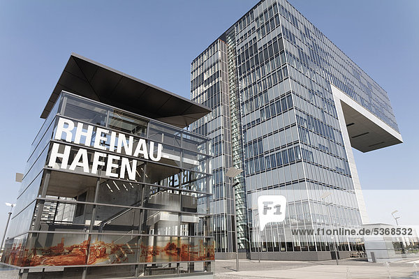 Kranhaus 1 im Rheinauhafen Köln Nordrhein-Westfalen Deutschland Europa