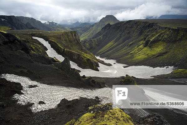 Crud on the Morrinshei_i  a high plateau on the Fimmvoer_uh·ls hiking trail  _Ûrsmoerk  Iceland  Europe