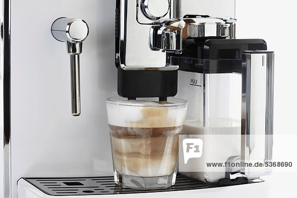 Kaffeemaschine mit Cappuccino