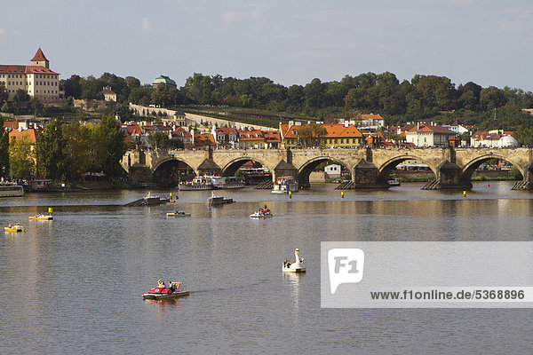 Vltava river with Charles Bridge  UNESCO World Heritage Site  Prague  Czech Republic  Europe