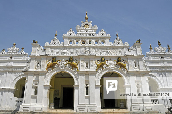 Eingang  Tempel Wewurukannala Vihara  Dikwella  Sri Lanka  Asien  ÖffentlicherGrund