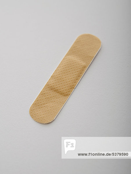 Bandage auf weißem Hintergrund