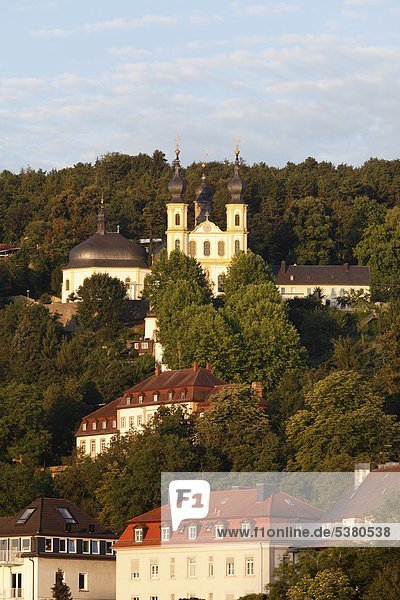 Deutschland  Bayern  Würzburg  Blick auf die Wallfahrtskirche Kaeppele