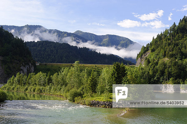 Isar River and Sylvenstein Dam  Toelzer Land  Isarwinkel  Upper Bavaria  Bavaria  Germany  Europe