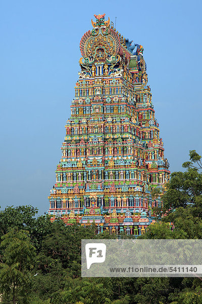 Asien  Asien  Indien  indische  Südasien  South Asian  Subkontinent  Architektur  Gebäude  kulturelle  Kultur  touristische Attraktion  traditionell  Reisen  Reiseziele  Orte der Welt  Stadt  Stadt  Turm  Türme  Tamil Nadu  Madurai  Hindu  Minakshi-Tempel  Meenakshi Tempel  Gopuram
