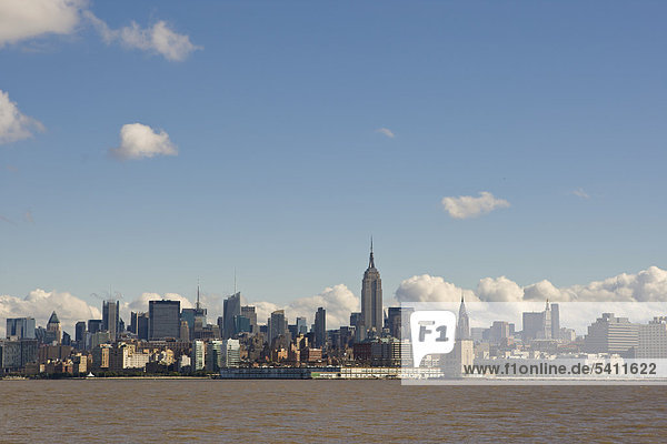 Skyline von Manhattan von Jersey City aus  New Jersey  USA