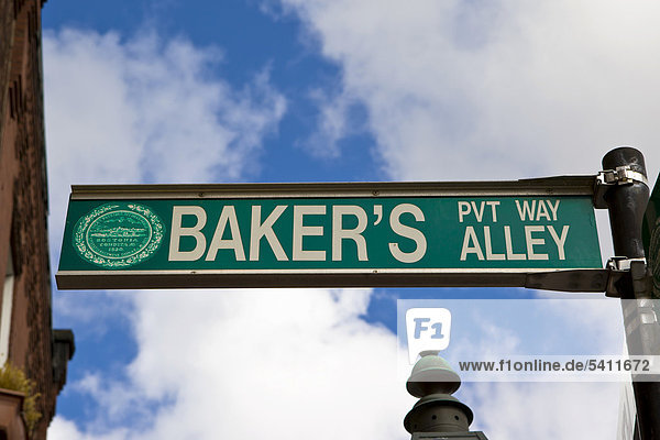Baker's Alley  Straßenschild in Boston  Massachusetts  New England  USA