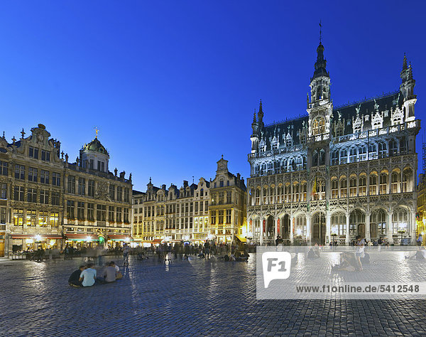 Rathaus und Zunfthäuser  Gildehäuser am Grote Markt  Grand Place  UNESCO Weltkulturerbe  Brüssel  Belgien  Benelux  Europa