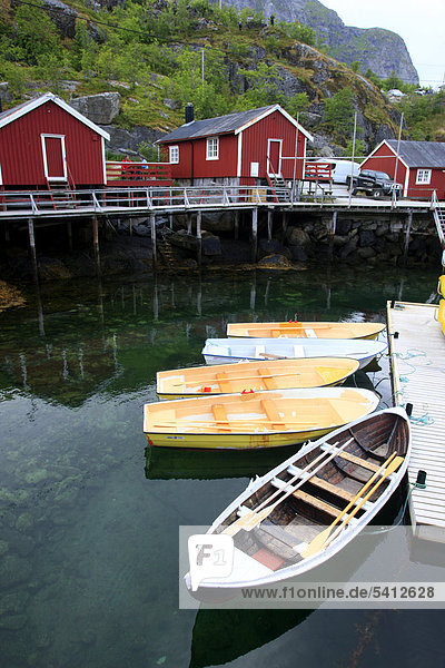 Europa Boot Norwegen Lofoten Blockhaus Skandinavien Holzhäuser