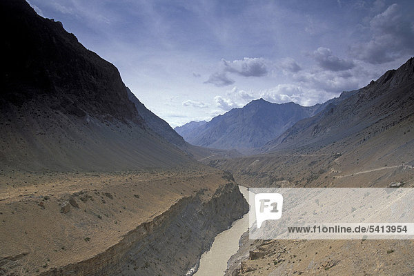 Zanskar-Fluss  bei Hanomil  Zanskar  Ladakh  indischer Himalaya  Jammu und Kaschmir  Nordindien  Indien  Asien