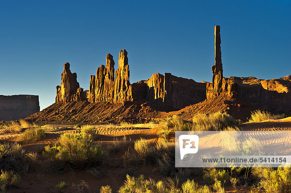 Totem Pole  Monument Valley  Utah  USA