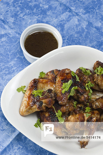 Marinierte Chicken Wings mit Koriander - Rezeptdatei vorhanden