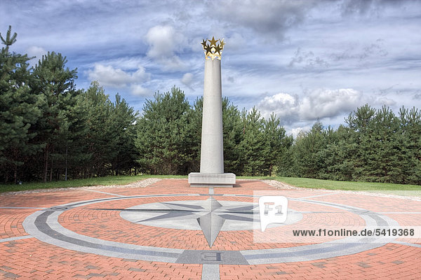 Monument  geographische Mitte Europas  Purnuskes  Litauen  Europa