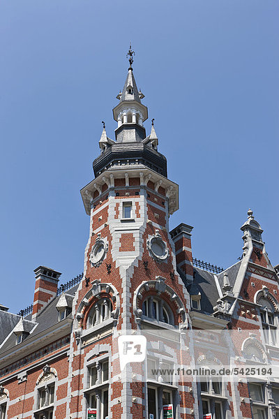 Historisches Gebäude am Grote Markt  Leuven  Belgien  Europa