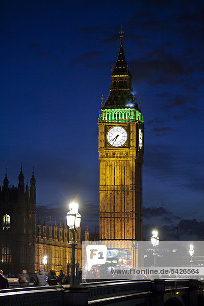 Big Ben and Westminster Bridge at dusk  London  England  United Kingdom  Europe