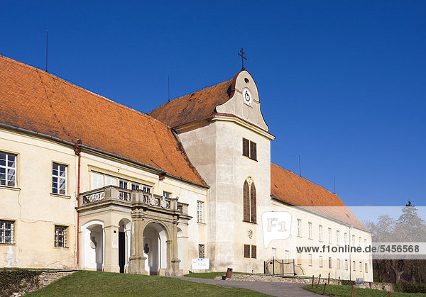 Das Schloss in Lomnice  Südmähren  Tschechien  Europa