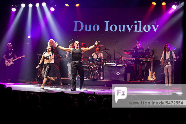 Artistic performances accompanying rock songs  Duo Iouvilov  live performance  Das Zelt  events venue  Rock Circus in Lucerne  Switzerland  Europe