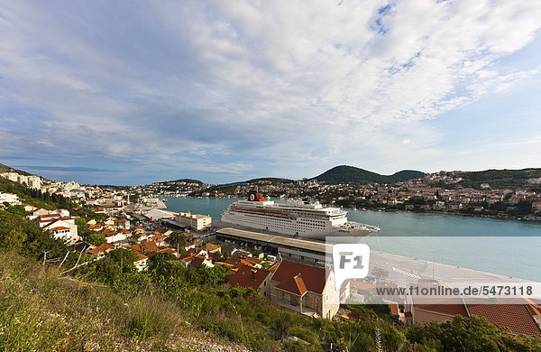 Hafen an der Franjo-Tudman-Brücke  Dubrovnik  Mitteldalmatien  Dalmatien  Adriaküste  Kroatien  Europa  ÖffentlicherGrund