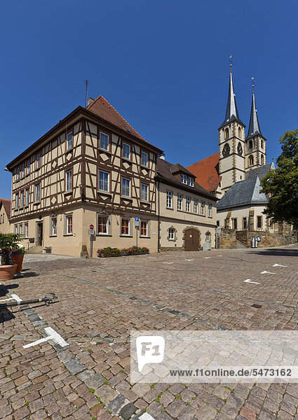 Europa Gebäude Stadt Geschichte Kirche schlecht schlechter Zustand schlechtes schlechten schlechte Baden-Württemberg Deutschland Hälfte