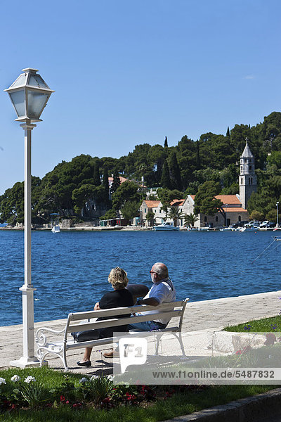 sitzend Europa Senior Senioren Sitzbank Bank Kroatien Dalmatien