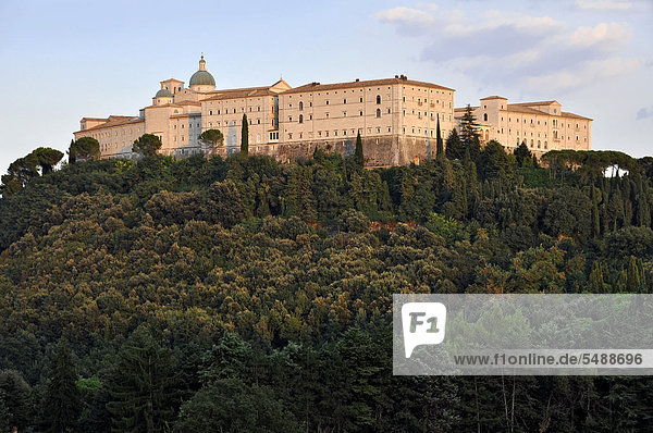 Benediktinerabtei Montecassino  Monte Cassino  Cassino  Latium  Italien  Europa