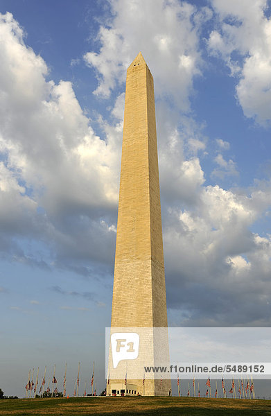 Washington National Monument  Gedenkstätte  Obelisk  Washington DC  District of Columbia  Vereinigte Staaten von Amerika  USA  ÖffentlicherGrund