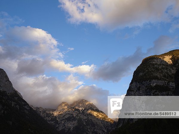Europa  Slowenien  Bovec  Blick auf die Julischen Alpen im Nationalpark Triglav
